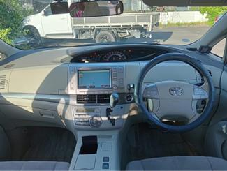2008 Toyota Estima - Thumbnail