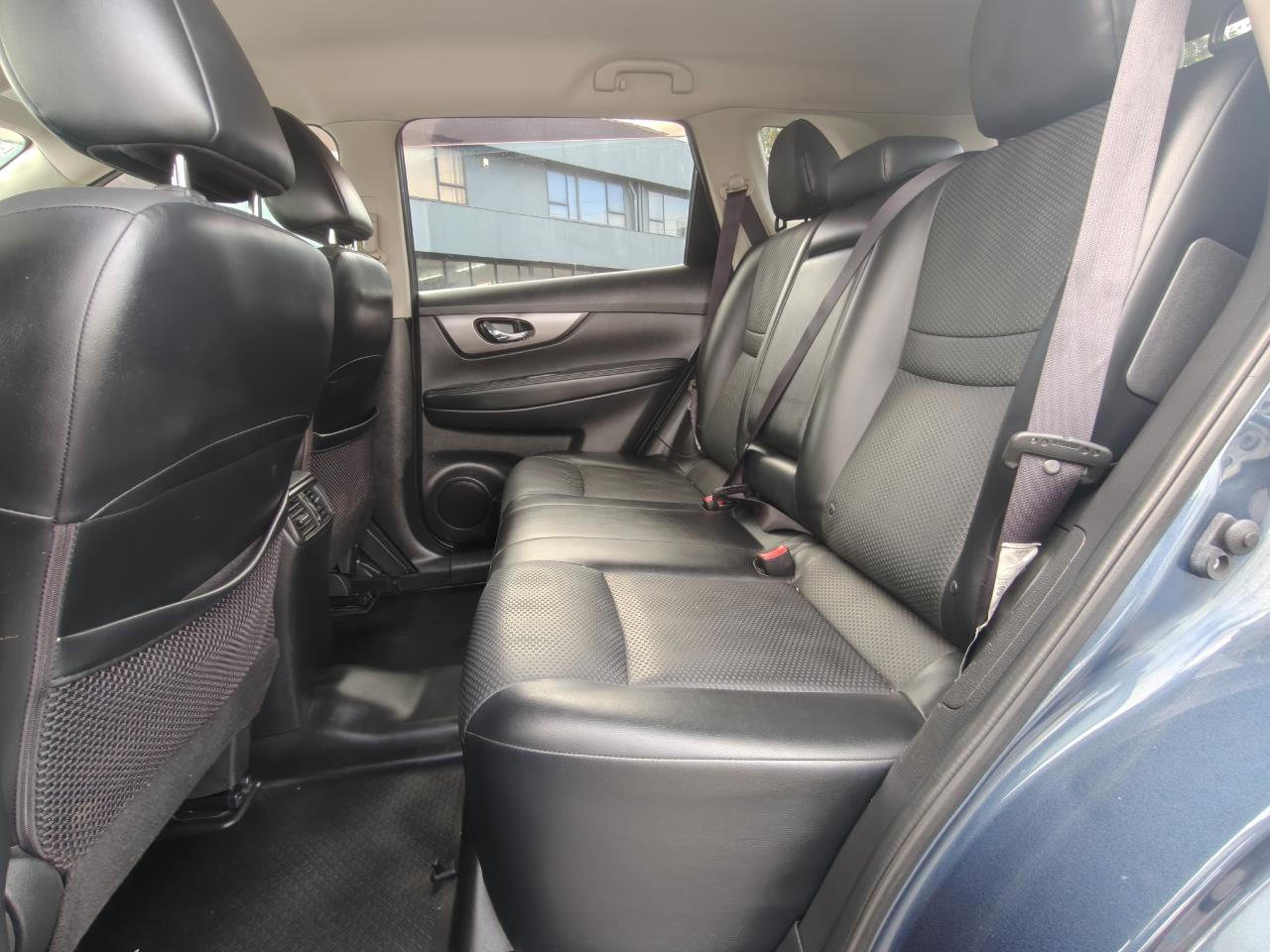 2016 Nissan X-TRAIL