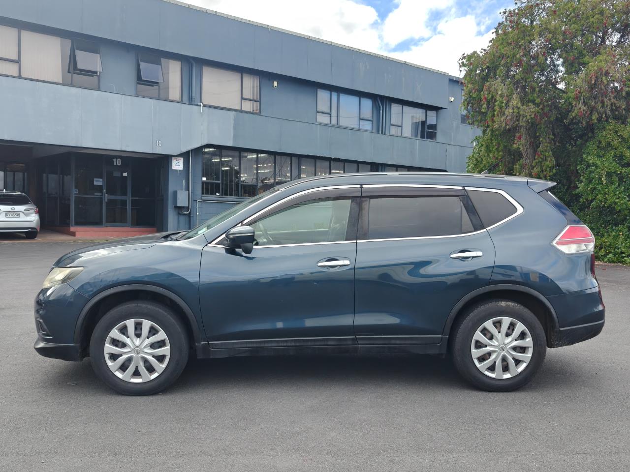 2016 Nissan X-TRAIL
