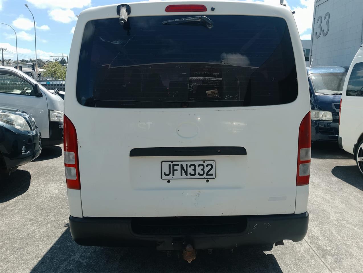 2006 Toyota Hiace