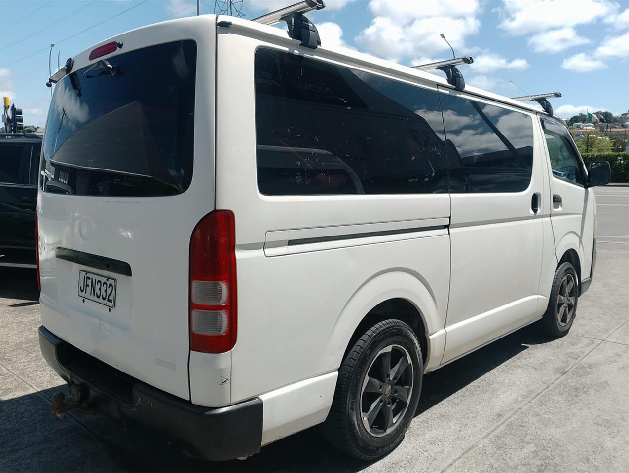 2006 Toyota Hiace