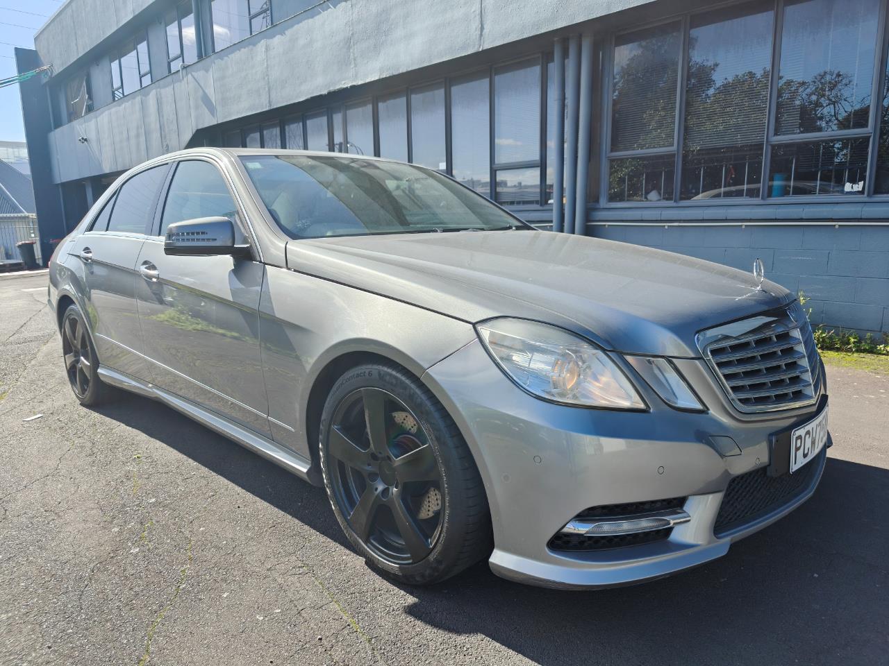 2012 Mercedes-Benz E200