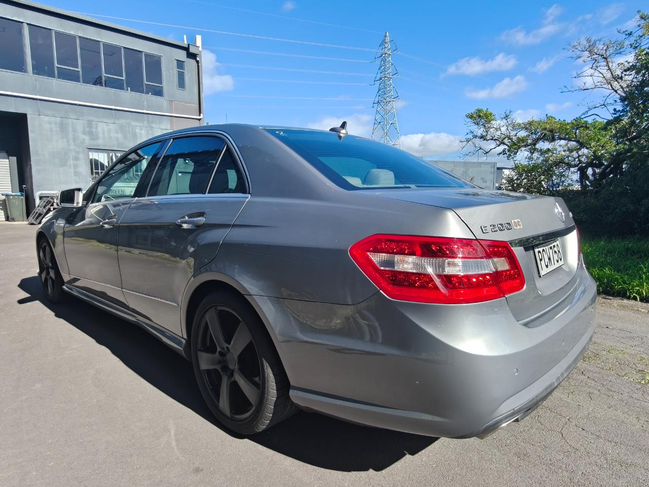 2012 Mercedes-Benz E200