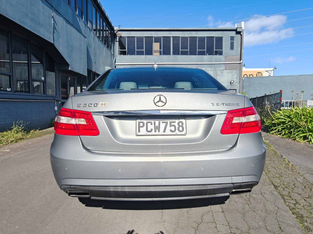 2012 Mercedes-Benz E200