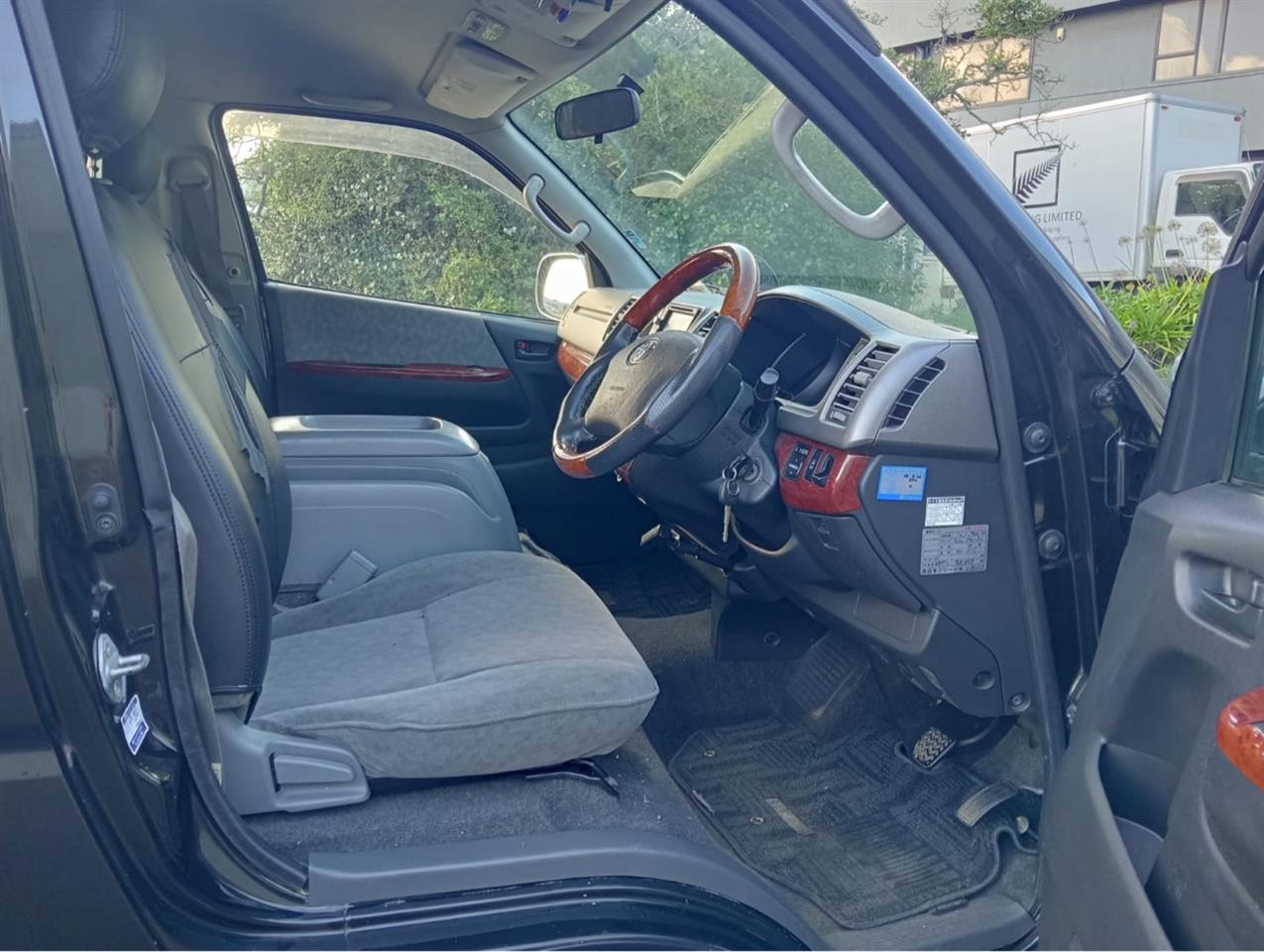 2008 Toyota Hiace