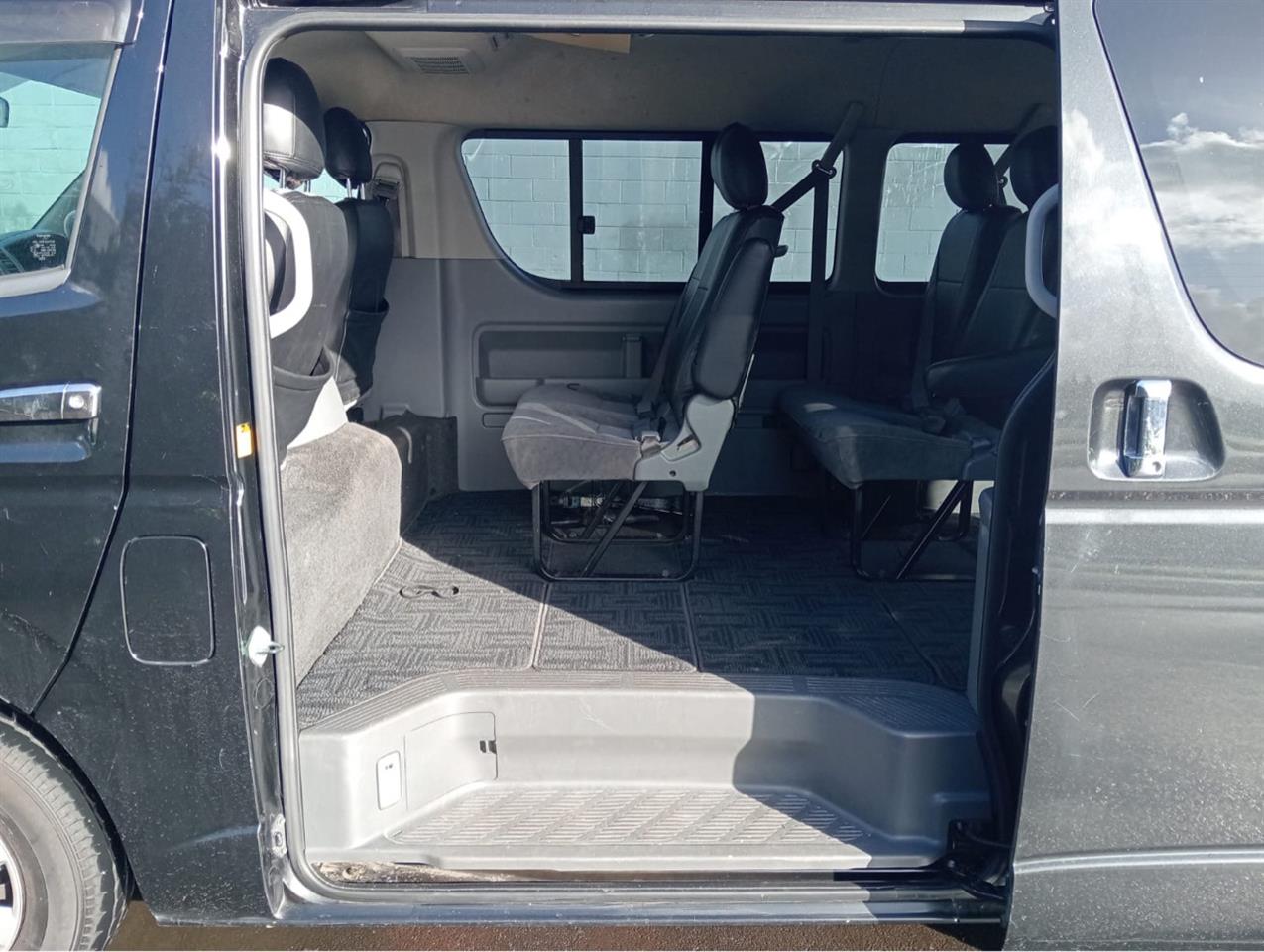 2008 Toyota Hiace