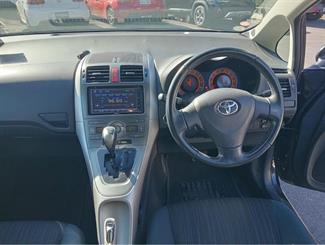 2008 Toyota Auris - Thumbnail