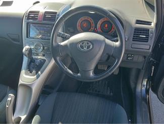 2008 Toyota Auris - Thumbnail
