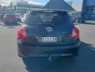 2008 Toyota Auris - Thumbnail