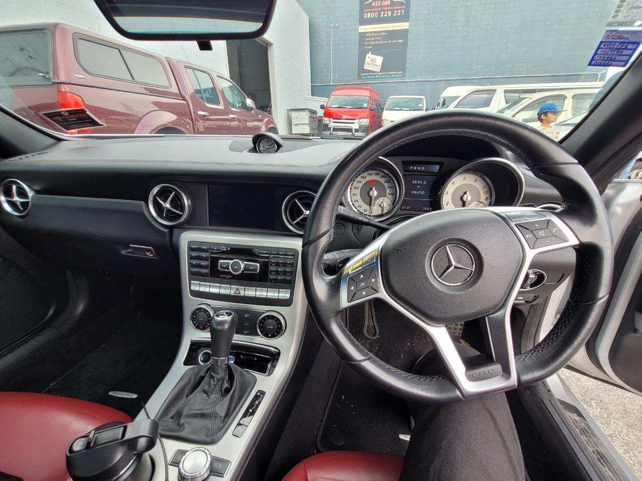 2012 Mercedes-Benz SLK 200