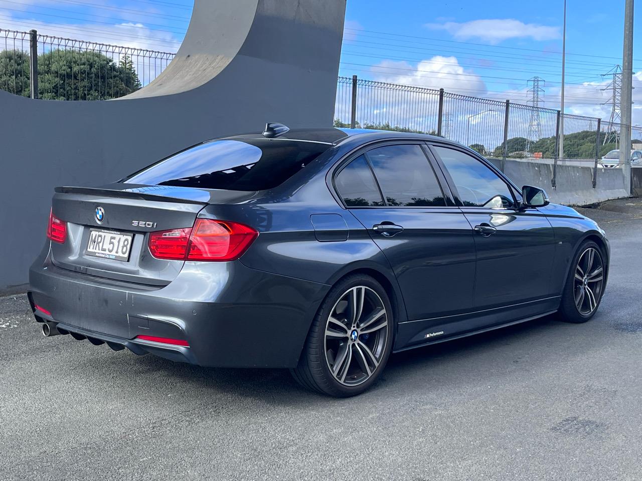 2015 BMW 320i