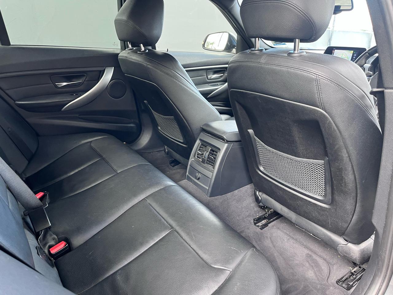 2015 BMW 320i