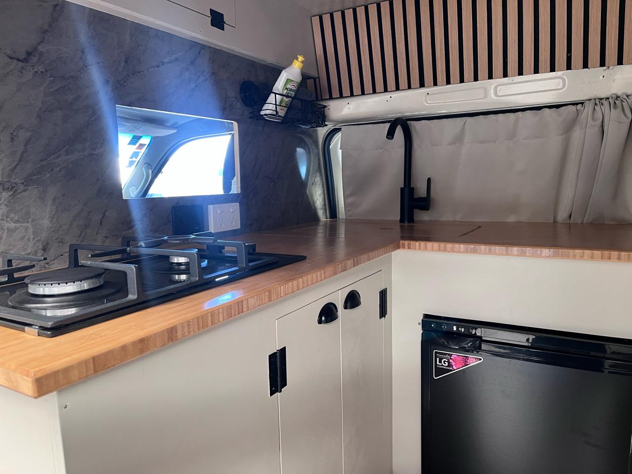 2005 Toyota Hiace