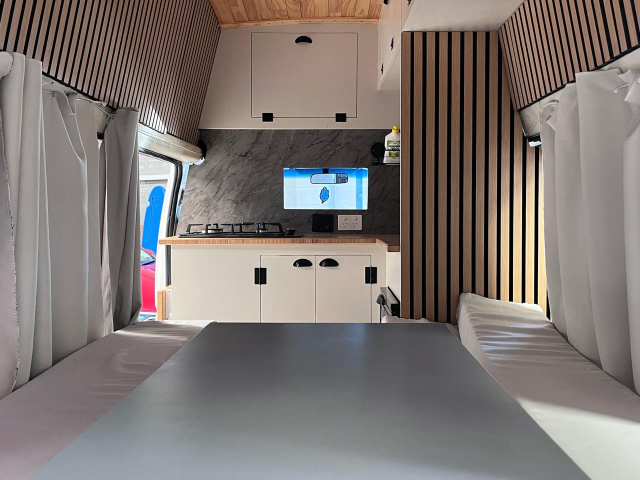 2005 Toyota Hiace