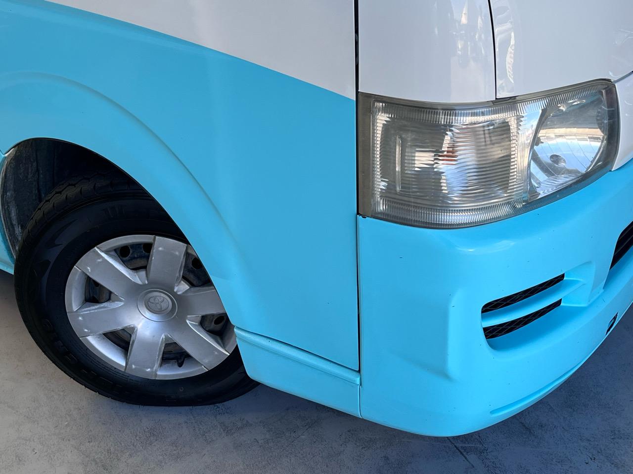 2005 Toyota Hiace