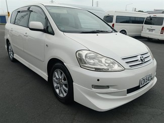 2006 Toyota IPSUM - Thumbnail