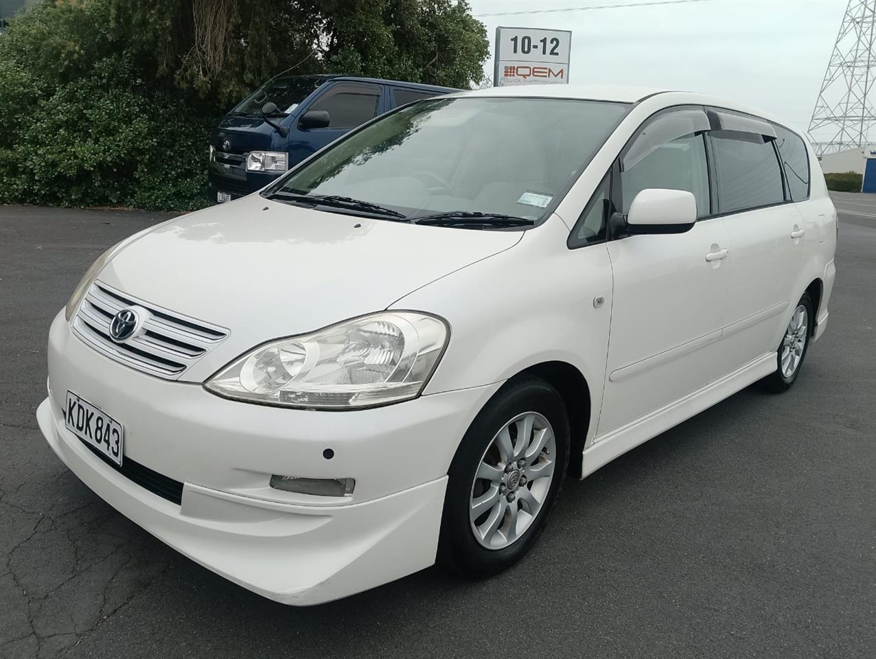 2006 Toyota IPSUM