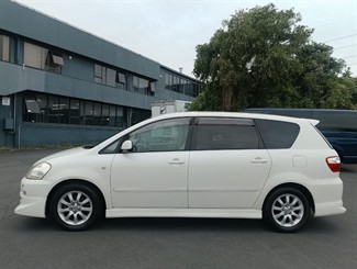 2006 Toyota IPSUM - Thumbnail