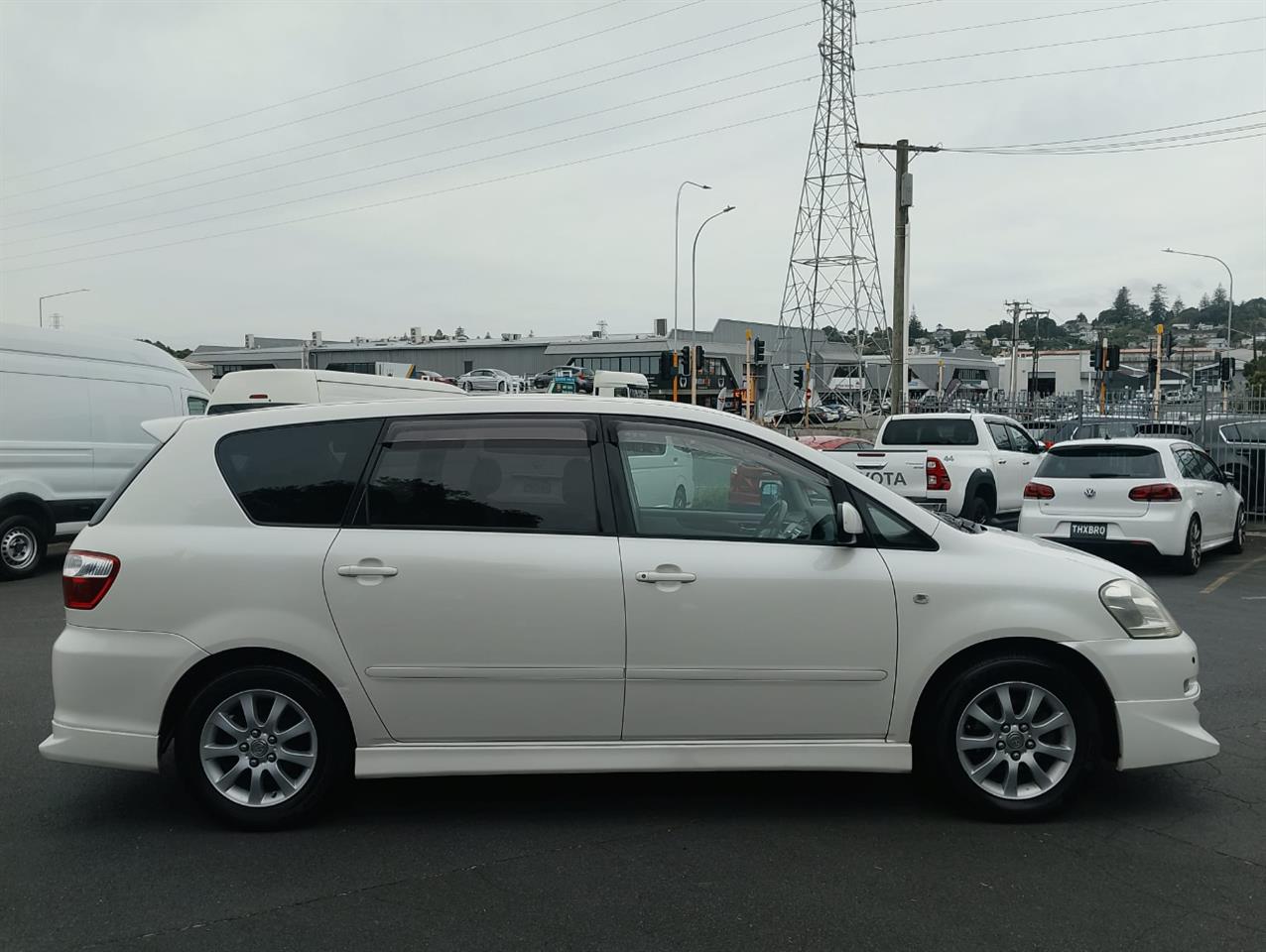 2006 Toyota IPSUM