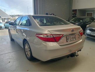 2016 Toyota Camry - Thumbnail