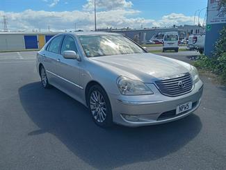 2005 Toyota Crown - Thumbnail