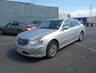 2005 Toyota Crown - Thumbnail