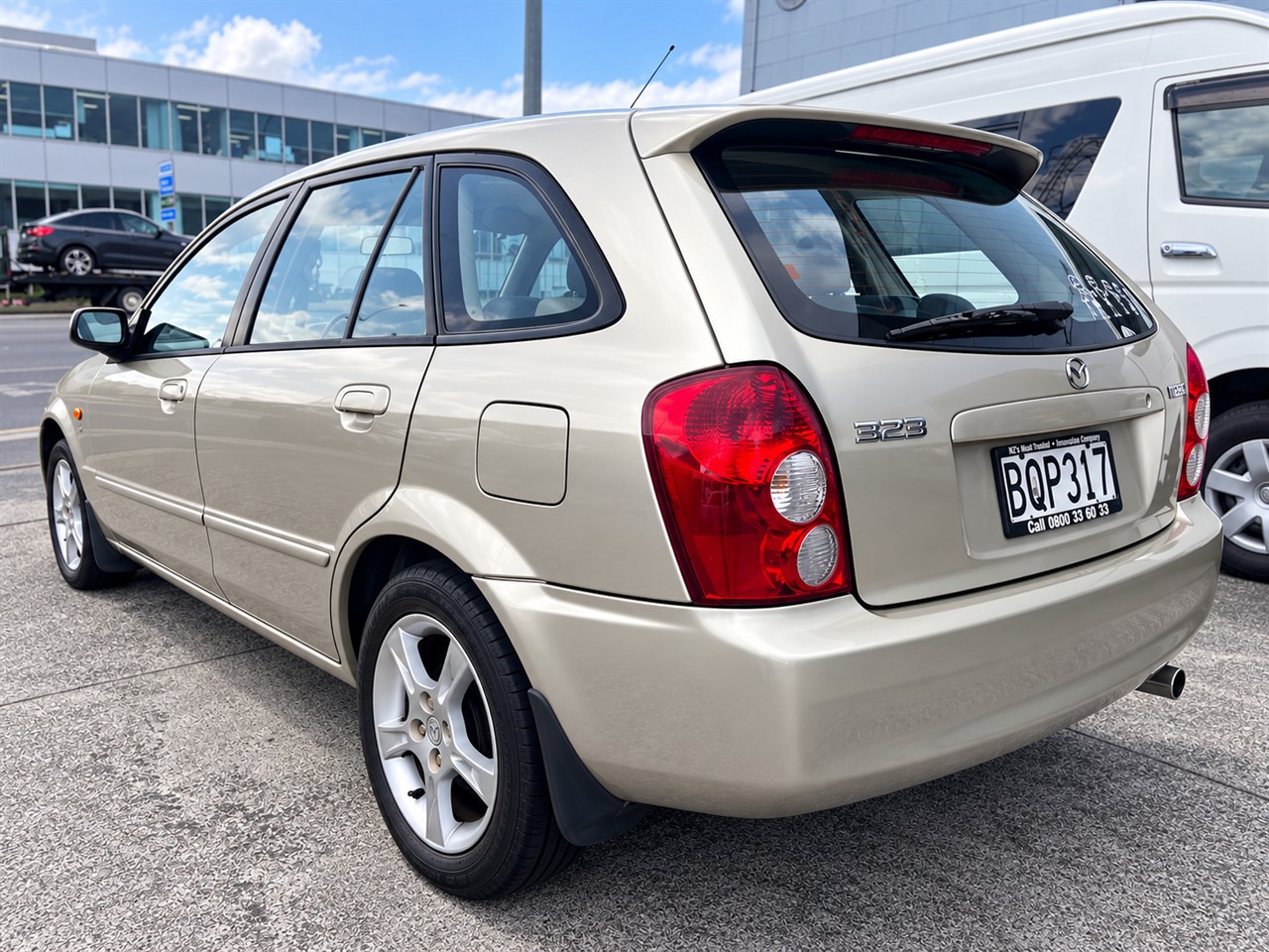 2003 Mazda 323