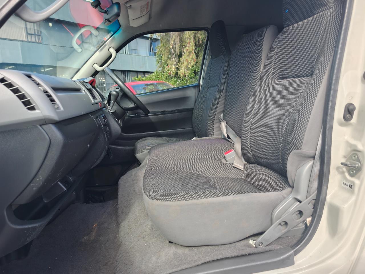 2009 Toyota Hiace