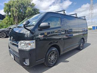 2018 Toyota Hiace - Thumbnail