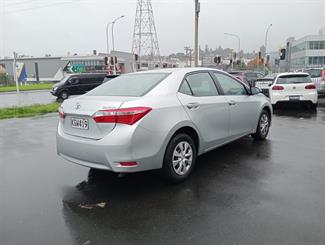 2017 Toyota Corolla - Thumbnail