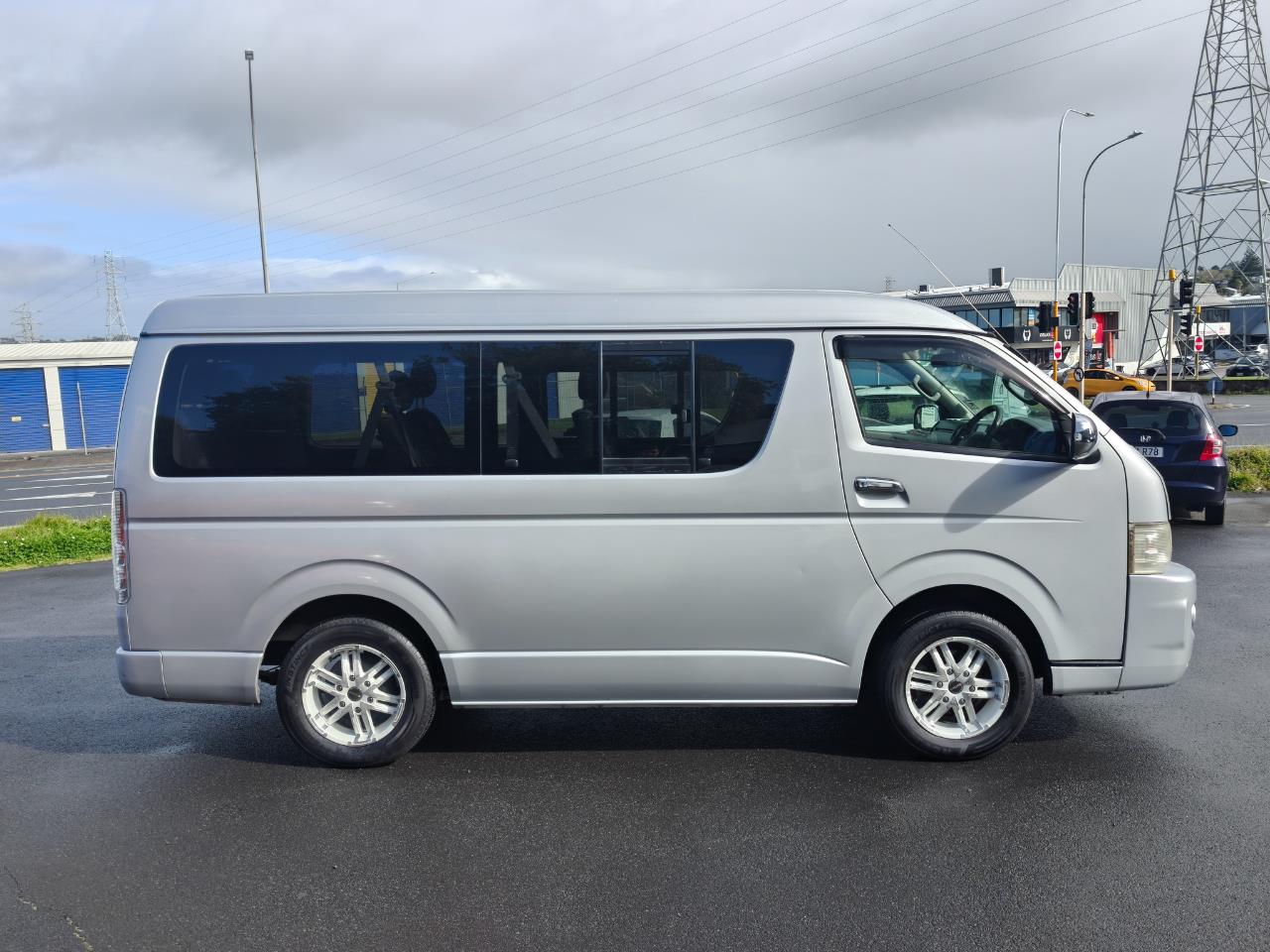 2008 Toyota Hiace
