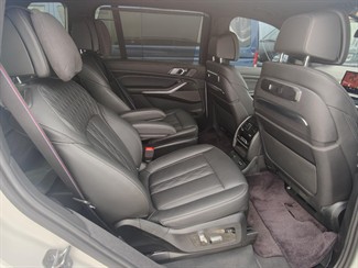 2023 BMW X7 - Thumbnail