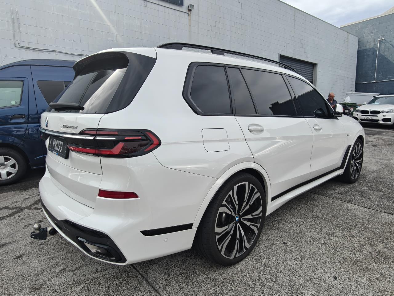2023 BMW X7