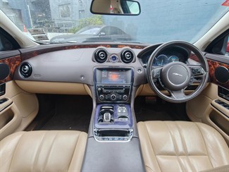 2012 Jaguar XJ - Thumbnail