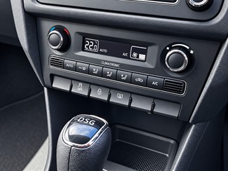 2013 Skoda Rapid - Thumbnail