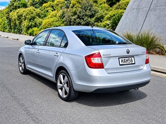 2013 Skoda Rapid - Thumbnail