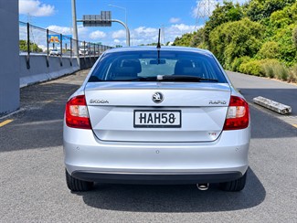 2013 Skoda Rapid - Thumbnail