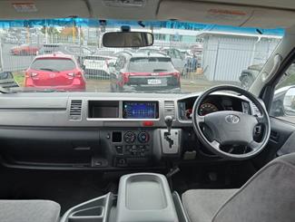 2009 Toyota Hiace - Thumbnail