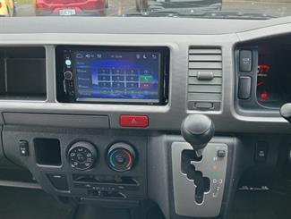 2009 Toyota Hiace - Thumbnail