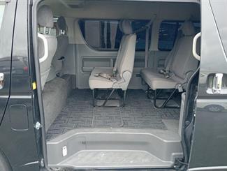 2009 Toyota Hiace - Thumbnail