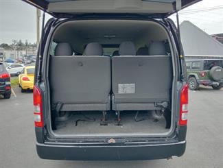 2009 Toyota Hiace - Thumbnail