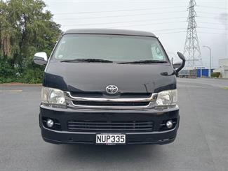 2009 Toyota Hiace - Thumbnail