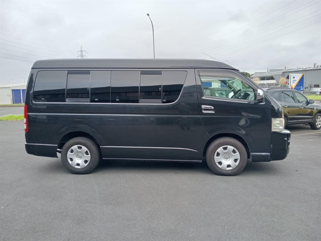 2009 Toyota Hiace