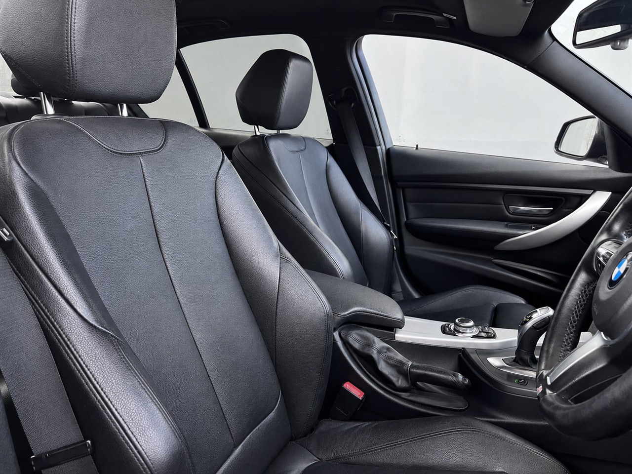 2015 BMW 320i