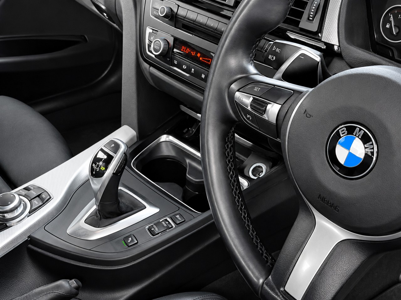 2015 BMW 320i