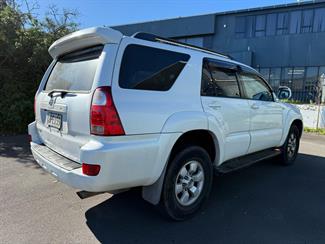 2005 Toyota Hilux - Thumbnail