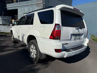 2005 Toyota Hilux - Thumbnail