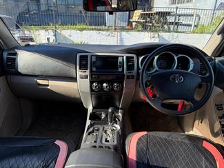 2005 Toyota Hilux - Thumbnail
