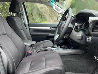 2019 Toyota Hilux - Thumbnail