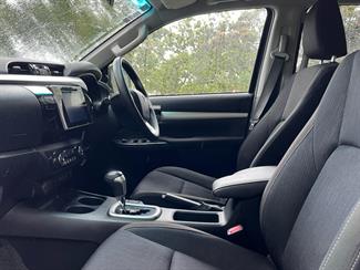2019 Toyota Hilux - Thumbnail
